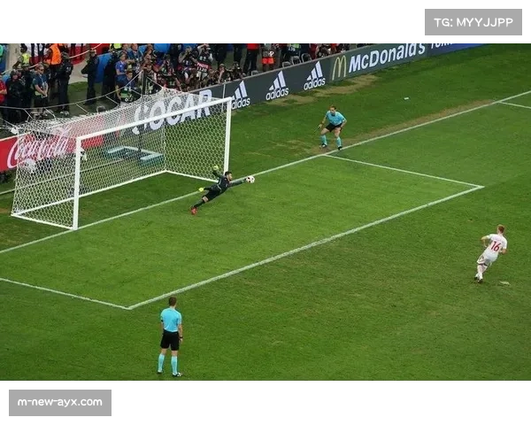 西班牙门将位置面临幸福烦恼 四名国脚竞争最终三个席位